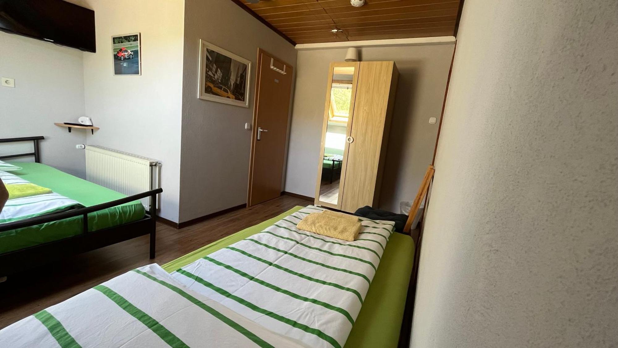 Bed and Breakfast Franky House Am Nuerburgring Quiddelbach Екстер'єр фото